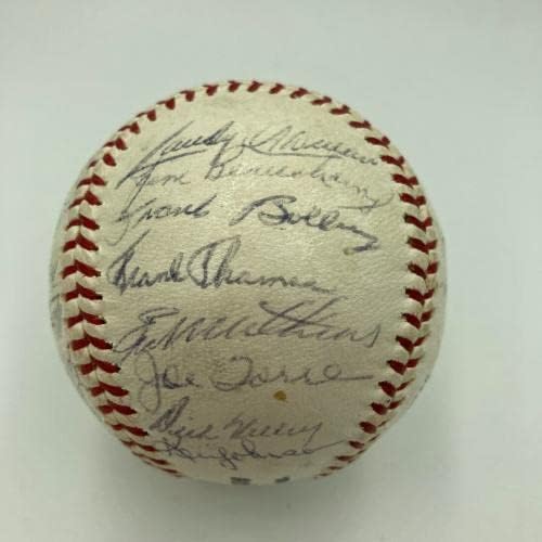 הקבוצה של האנק אהרון 1965 מילווקי בראבס חתמה על DNA בייסבול בליגה הלאומית PSA - כדורי בייסבול חתימה